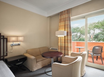 Standard Room, 1 King Bed with Sofa bed