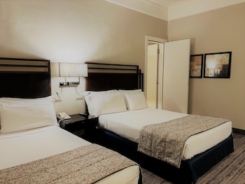 Junior Suite, Multiple Beds