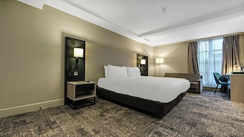 Deluxe Room, 1 King Bed