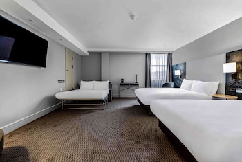 Deluxe Room, Multiple Beds