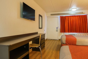 Standard Room, 2 Double Beds, Non Smoking