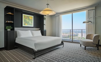 Balboa One Bedroom Suite