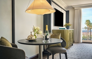 Corner Ocean One Bedroom Suite