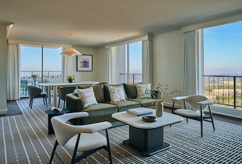 Lido Balcony Two Bedroom Queen Suite