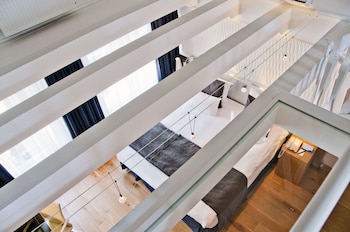 Suite, Terrace (Feature)