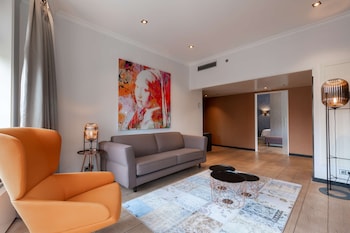 Suite, Canal View (Ruyschen)