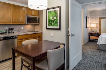 Room, 1 King Bed, Accessible, Non Smoking (Roll In Shower)