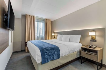 Suite, 1 King Bed, Non Smoking