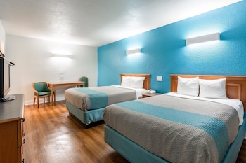Standard Room, 2 Double Beds, Non Smoking