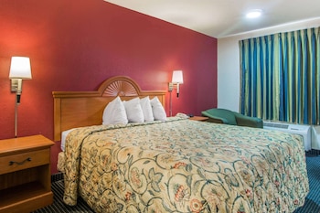 Standard Room, 1 King Bed, Non Smoking