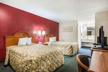 Standard Room, 2 Double Beds, Smoking