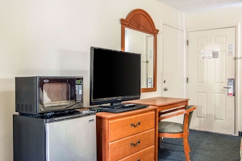 Standard Room, 2 Double Beds, Smoking