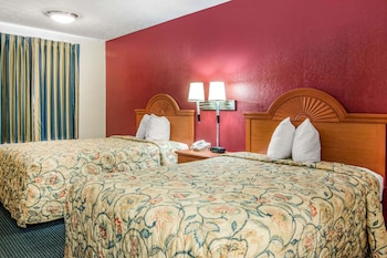 Standard Room, 2 Double Beds, Smoking