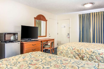 Standard Room, 2 Double Beds, Smoking