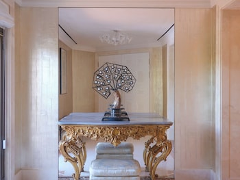 Suite (Serenissima)