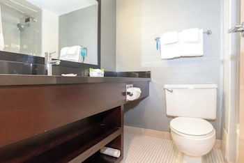 Standard Room, 1 Queen Bed