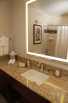 Premium, High Floor Larger Room,1 King Bed