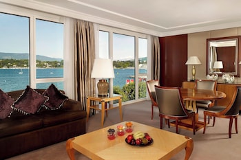 Suite, 1 Bedroom, Lake View