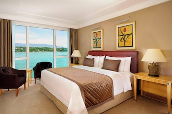 Executive Room, 1 King Bed, Lake View