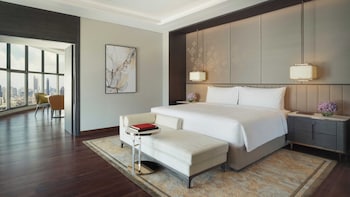 Suite, 1 Double Bed (Ambassador)