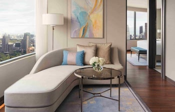 Junior Suite, 1 King Bed
