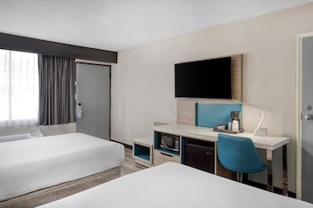 Standard Room, 2 Double Beds, Smoking, Refrigerator
