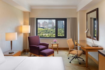 Superior Room, Park View (Collection)