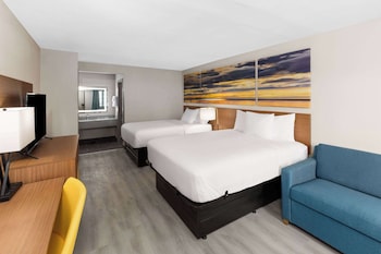 Studio Suite, 2 Queen Beds, Non Smoking