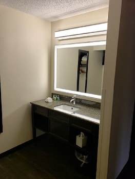 Deluxe Room, 2 Queen Beds