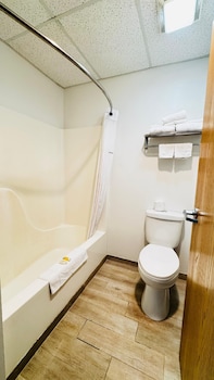 Standard Room, 1 Queen Bed