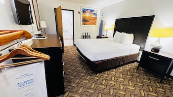 Room, 1 Queen Bed, Accessible