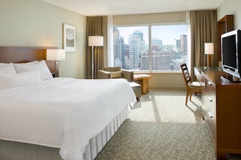 Traditional Room, 1 King Bed (Mobility Accessible, Tub)