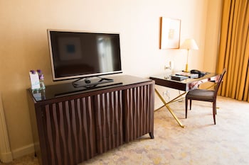 Family Connecting Room