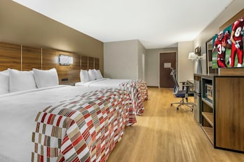 Deluxe Room, 2 Queen Beds, Non Smoking