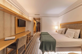 Superior Double or Twin Room, Sea View
