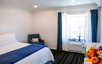 Junior Suite, 1 King Bed, Non Smoking