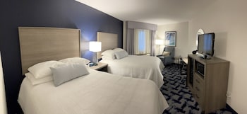 Room, 2 Queen Beds, Accessible, Non Smoking