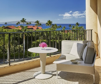 Deluxe Ocean View Room