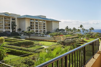Deluxe Garden View Room