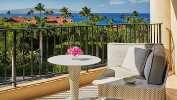 Deluxe Ocean View Room