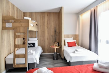Room, Multiple Beds