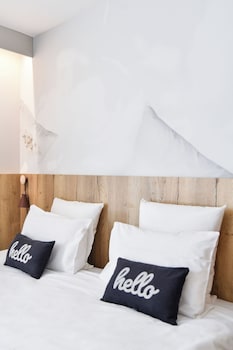 Room, Multiple Beds