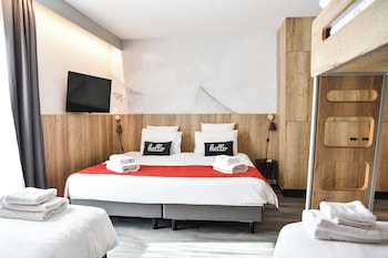 Room, Multiple Beds