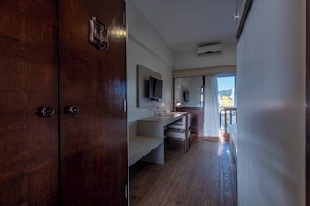 Standard Room, 3 Twin Beds
