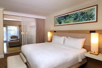 Suite, 1 King Bed, Lanai, Poolside (View)