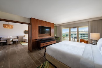 Terrace Suite, Suite, 1 King, Balcony