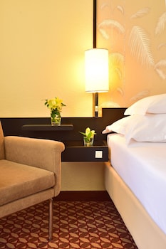 Double or Twin Room, Partial Sea View (Side Sea View)