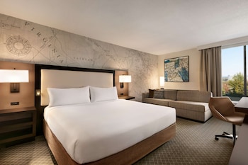 Deluxe Room, 1 King Bed