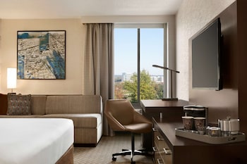 Deluxe Room, 1 King Bed