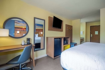 Room, 2 Queen Beds, Non Smoking